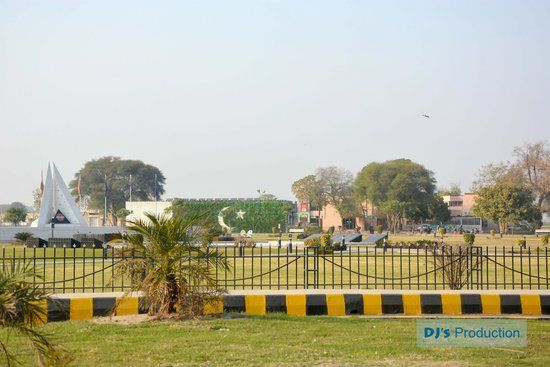 Yadgar e Shuhada Park